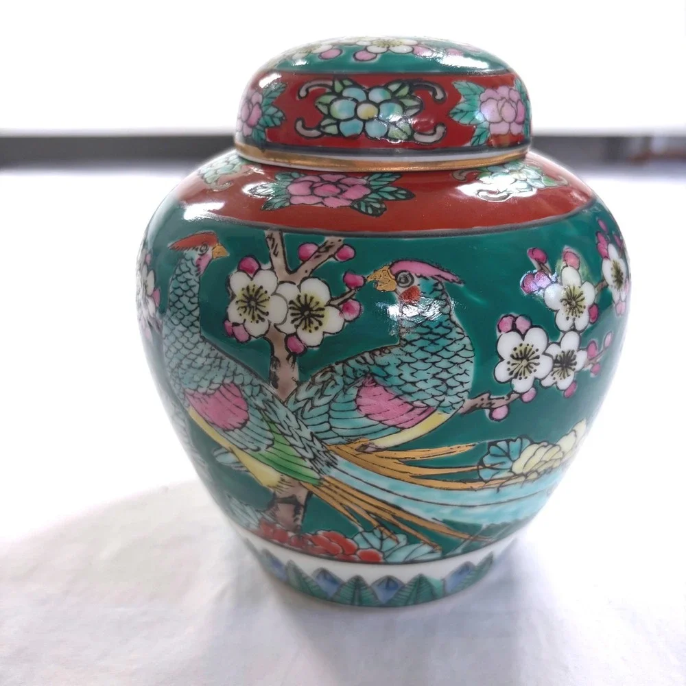 Vintage 1960's Japanese Gold Imari Hand Painted Porcelain Ginger Jar Jade Floral